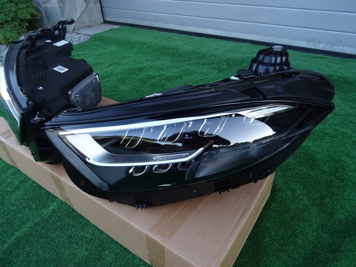 фото №12, Комплект лампа перед права ліва mercedes cls w257