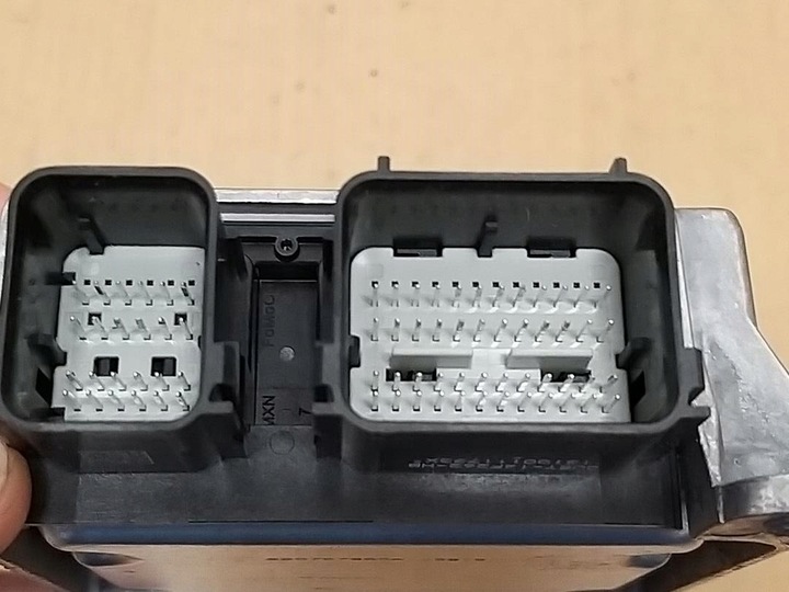 фото №3, Модуль блок управления подушек volvo v40 v40 cc