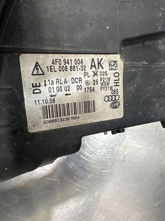 фото №8, Audi a6 s6 c6 4f 2006 перед сторона правая лампа передняя