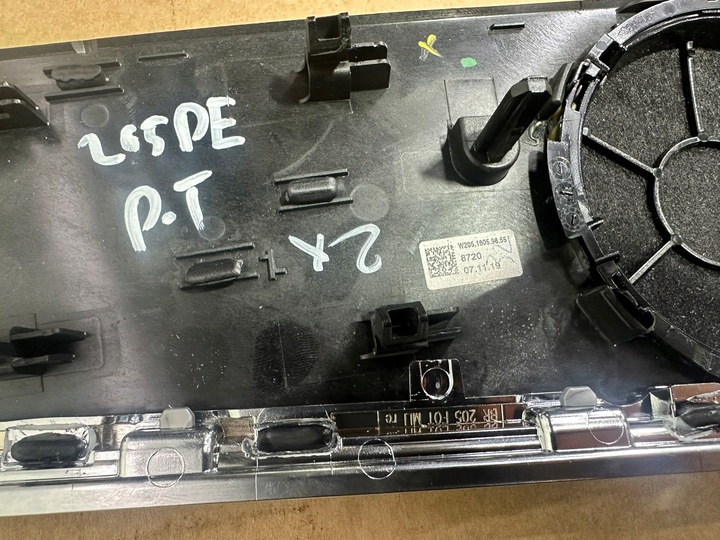 фото №9, Планка двері, дверна правий зад burmester mercedes c клас w205 de