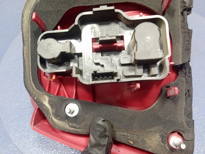 фото №6, Saab 9-5 i рестайлинг 05- sedan лампа зад левая наружная 12755795