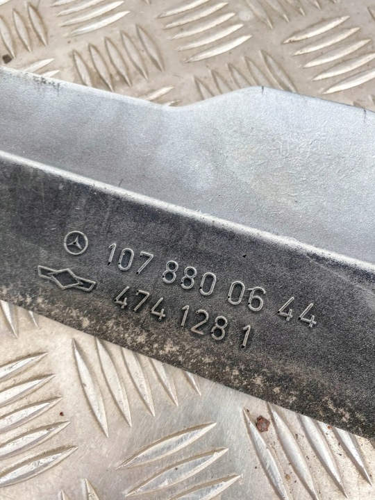 фото №9, Другие запчасти кузов mercedes-benz sl r107 1078800644 24604788 5.6l