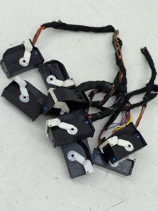 фото №10, Audi volkswagen seat skoda штекер роз'єм з'єднувач + шланг 4e0972144