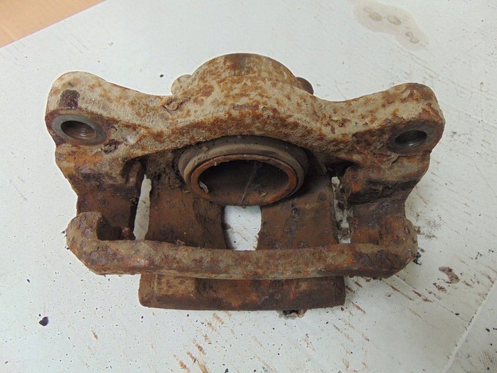 фото №6, Mitsubishi canter 2.5d 94r супорт праві перед