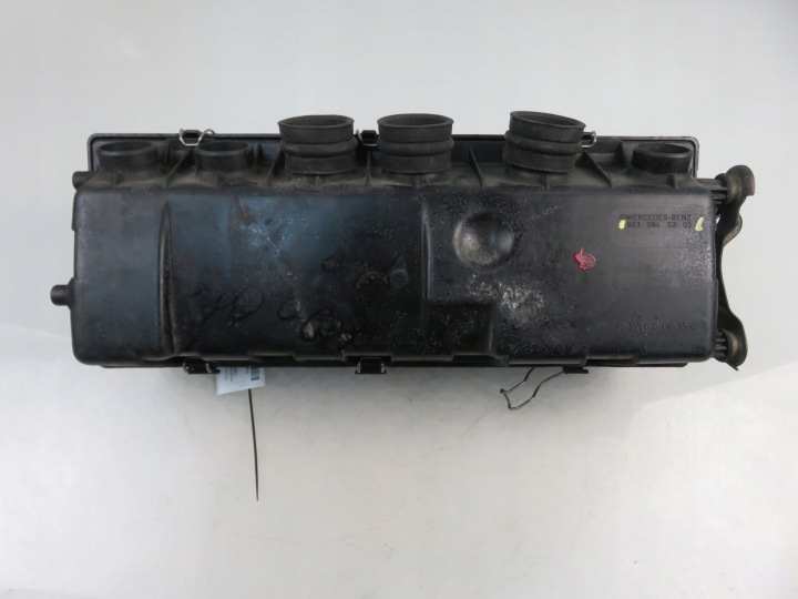 фото №10, Корпус фильтра воздуха mercedes универсал s124 3.0 d 6030940104 6030940203