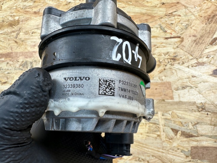 фото №12, Додатковий насос води volvo xc40 32339380 2017-