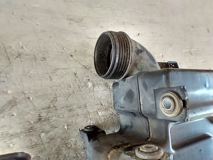 фото №9, Hyundai i40 1.7 crdi резонатор повітря шланг труба 28211-3z300