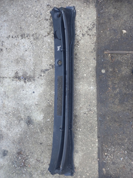 фото №1, Hyundai staria 2023 панель під лобовим склом пластиковий kpl. ідеальний стан