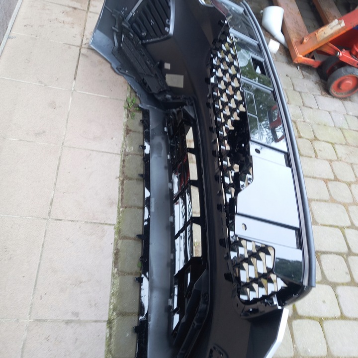 фото №9, Volvo xc 60 xc60 ii 2 rdesing r-дизайн бампер комплектний ґрати pdc срібний