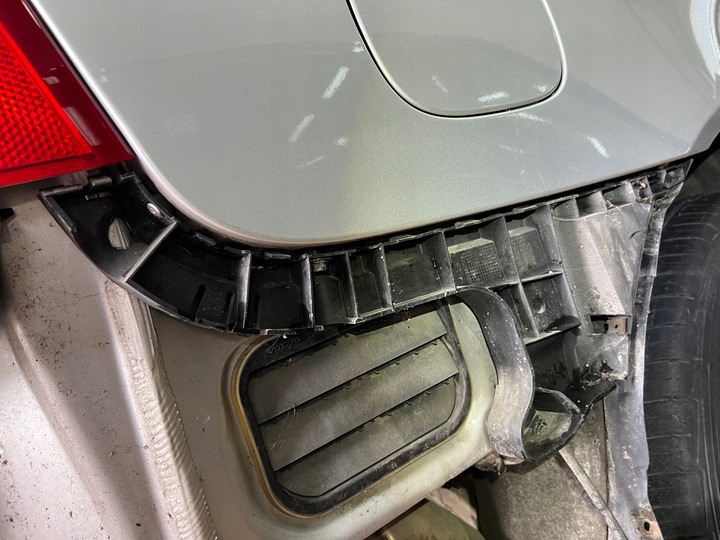 фото №1, Volvo v70 iii ползун бампера правые наружный зад xc70