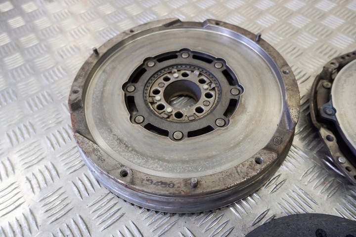 фото №9, Комплект зчеплення toyota rav 4 iii _a3_ 134500r010 2.2l дизель 130kw 2008