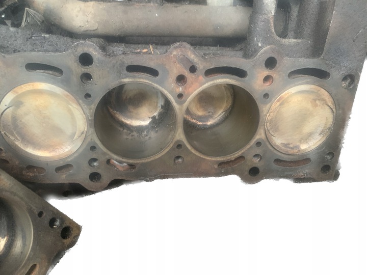 фото №9, Блок двигателя поршни wał коленчатый 1,2 8v punto palio albea doblo усилитель