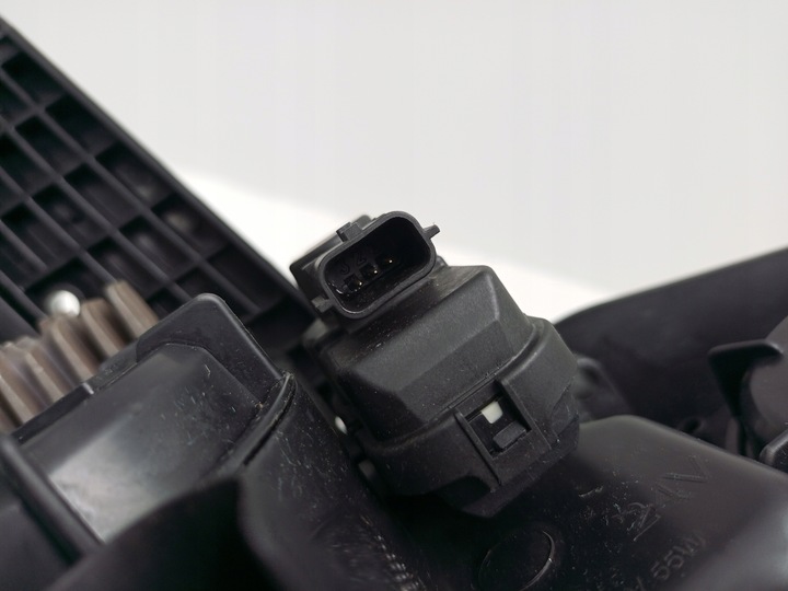 фото №13, Ssangyong korando iv 4 19- лампа led передняя левая левый перед 8310137100 ÷