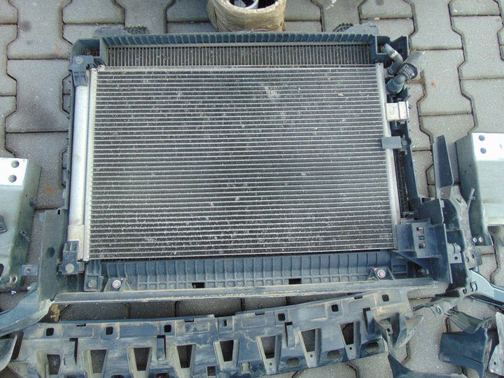 фото №8, Бампер капот 4xpdc комплектний перед jaguar f-pace 2.0d gx63-13w029-ef