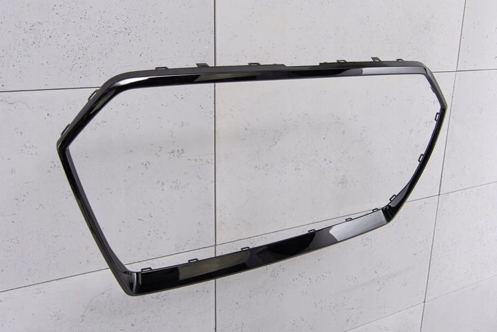 фото №9, Audi rs3 8va 2017-2020 po фейсліфтінг чорна рамка решітка 8v5853651r