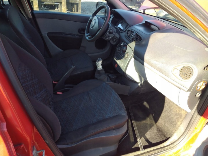 фото №13, Renault clio 3 iii hb 5d дверь левая перед передние красный ov727 0v727