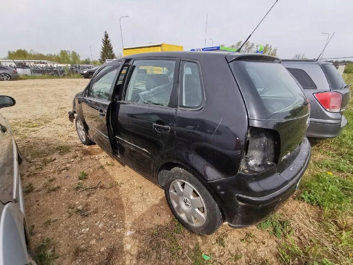 фото №8, Volkswagen polo впуск повітря do кабіни 2005 1.4l 6q0858069s