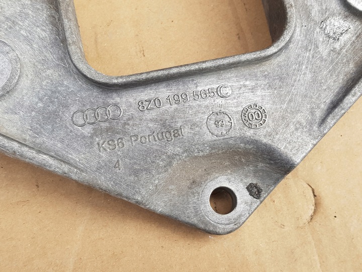 фото №7, Лапи подушки коробки / audi a2 1.4 tdi amf 75km / 8z0199565c / исправная