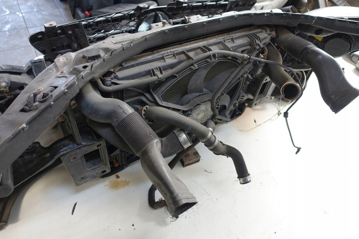 фото №9, Mercedes w251 перед капот бампер pas 197 r-kl amg