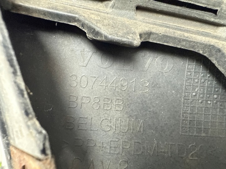 фото №9, Бампер перед передній volvo s40 ii рестайлінг 30744904 30744913