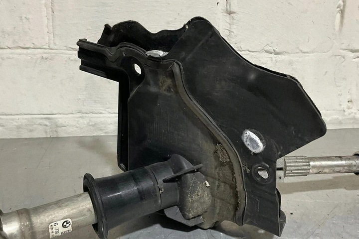 фото №8, З'єднувач колонки кермового bmw 5 f10 6778136 3.0l бензин 225kw 2012