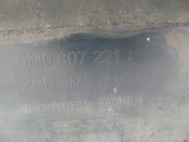 фото №16, Бампер перед vw golf v plus ксенон 5m0807221