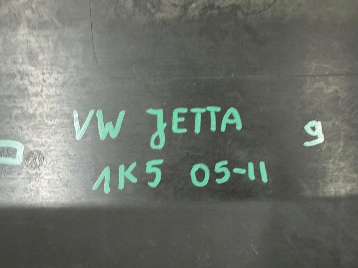 фото №9, Спойлер зад vw jetta 1k5 05-11