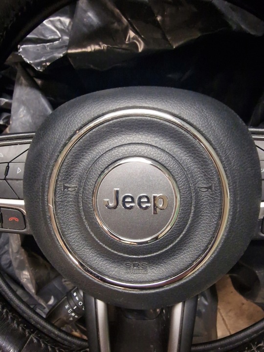 фото №8, Консоль подушка ремни комплект jeep renegade 2020 рестайлинг демонтаж