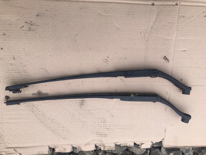 фото №1, Левая правые рычаг дворник citroen c5 iii x7