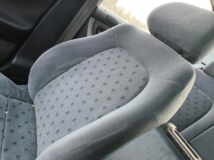 фото №7, Комплект сидіння сидіння перед правий лівий зад сидіння seat toledo ii європа