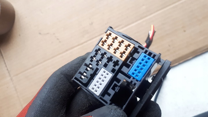 фото №10, A4 b9 8w штекер роз'єм радіо 8x0035444 a5 8w a6