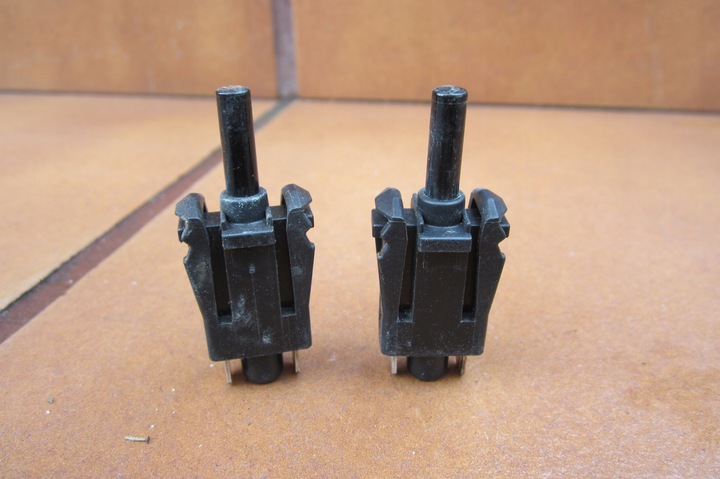 фото №12, Mercedes w124 защита заглушка рамка пластик ручка wewnętrzej дверь