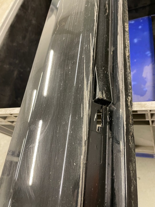 фото №7, Планка накладка пороговая a6 c8 ly9t правая