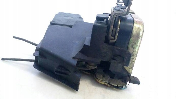 фото №6, Замок двері праві зад mitsubishi space star 1999r.