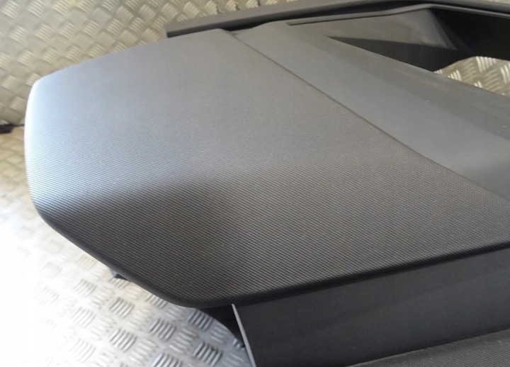 фото №7, Audi q4 e-tron 2022 консоль панель подушки ремені комплект