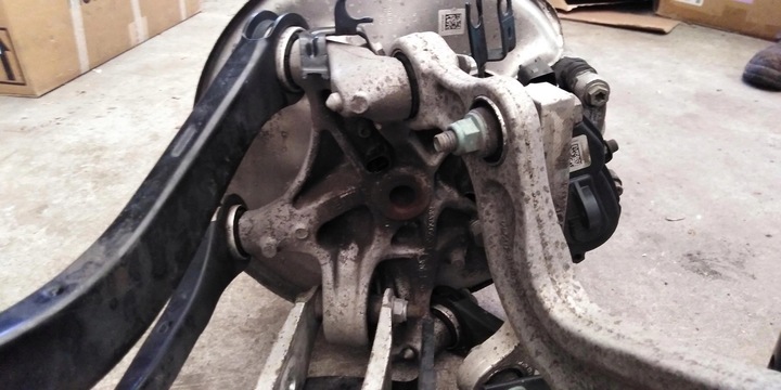 фото №9, Audi a4 8w 2.0 tdi рестайлінг універсал підвішування задні зад підрамник 8w0505235am