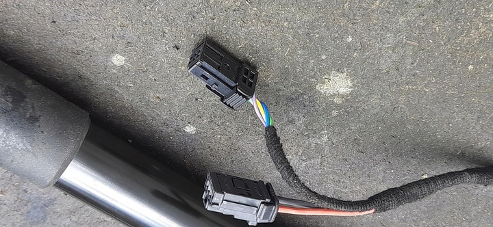 фото №6, Амортизатор телескоп крышки правый левый citroen c4 grand picasso ii 9812130080