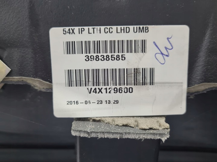 фото №7, Панель роздавальна консоль v90 s90 капот volvo шкіра шкіра