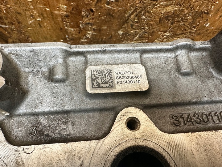 фото №15, Головка вали volvo 2.0d d4204t14 31430110006