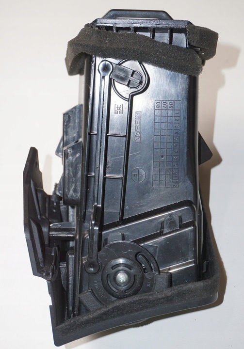 фото №8, Решітка повітропровід панелі розподільчої права infiniti g37 68760jk00a