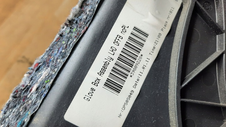 фото №9, Бардачок пассажира volvo v60 s60 ii 10-18r