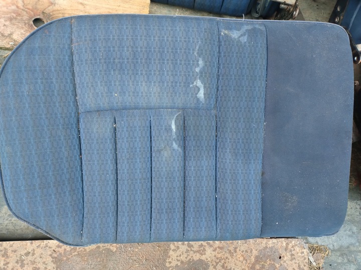 фото №7, Mercedes w124 89-93 универсал диван задняя подголовник синяя