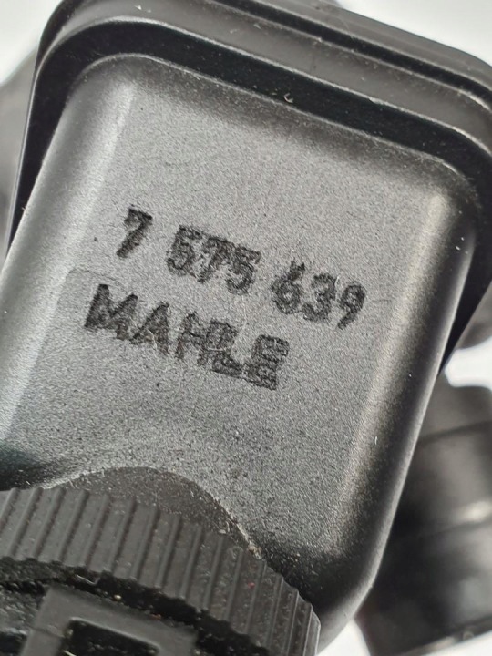 фото №5, Трубка  труба вентиляция картера bmw 5 f10 4.4 v8 7575639