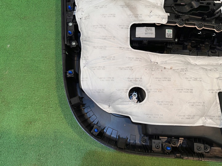 фото №14, Hyundai tucson iv оббивка боковина двері праві перед 82380-n7010