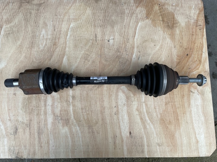 фото №1, Vw tiguan 23r піввісь ліва 3q0 407 271 cd