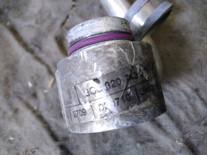 фото №7, Шланг кондиціонера 2,0 tfsi vw passat b6 b7 cc 3c0820743bq