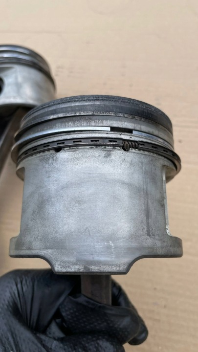 фото №8, Поршень шатун toyota land cruiser hdj 100 4.2td 1hz