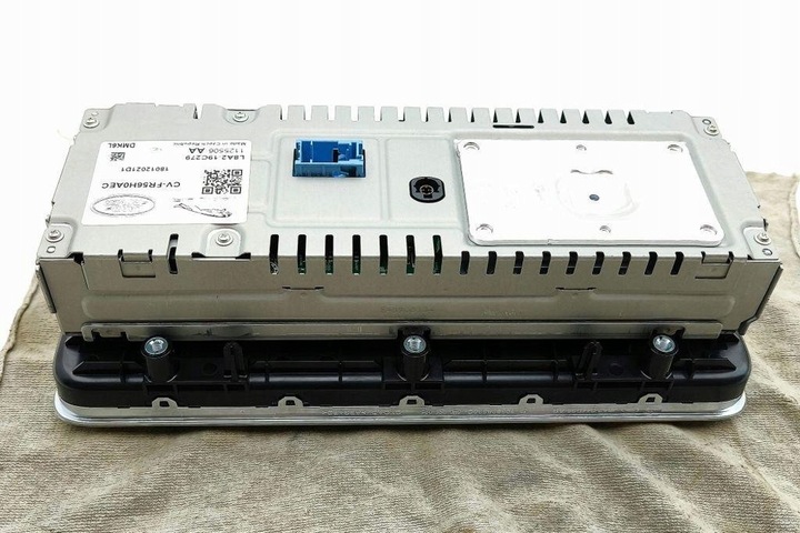 фото №13, Радио з навигация land rover range rover velar l560 l8a219c279 2.0l