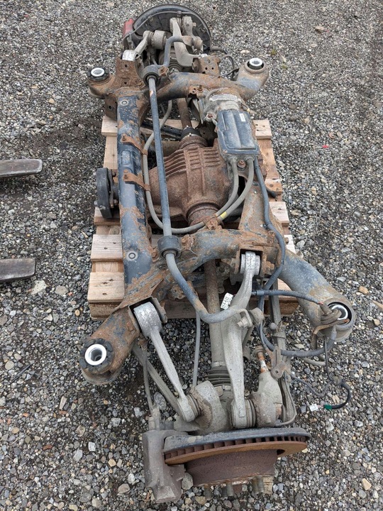 фото №7, Комплектна вісь підрамник підвішування балка зад lexus ls iv ls460 4.6 v8 06-13r