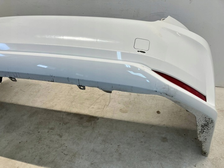 фото №12, Corolla e21 sedan бампер задній зад комплектний bez pdc 040 подряпини !!!